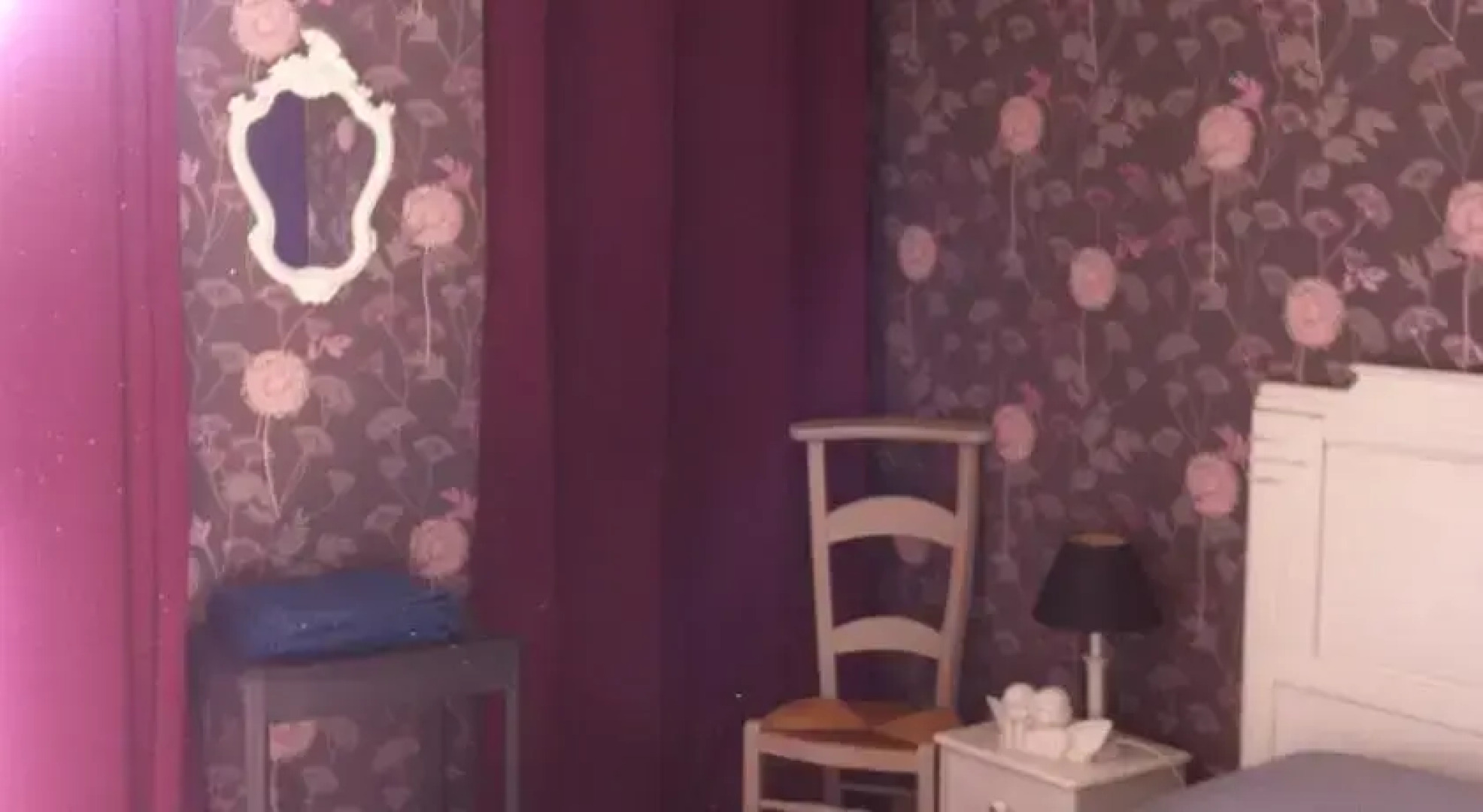 Alice et Marie au Pays du Louvre