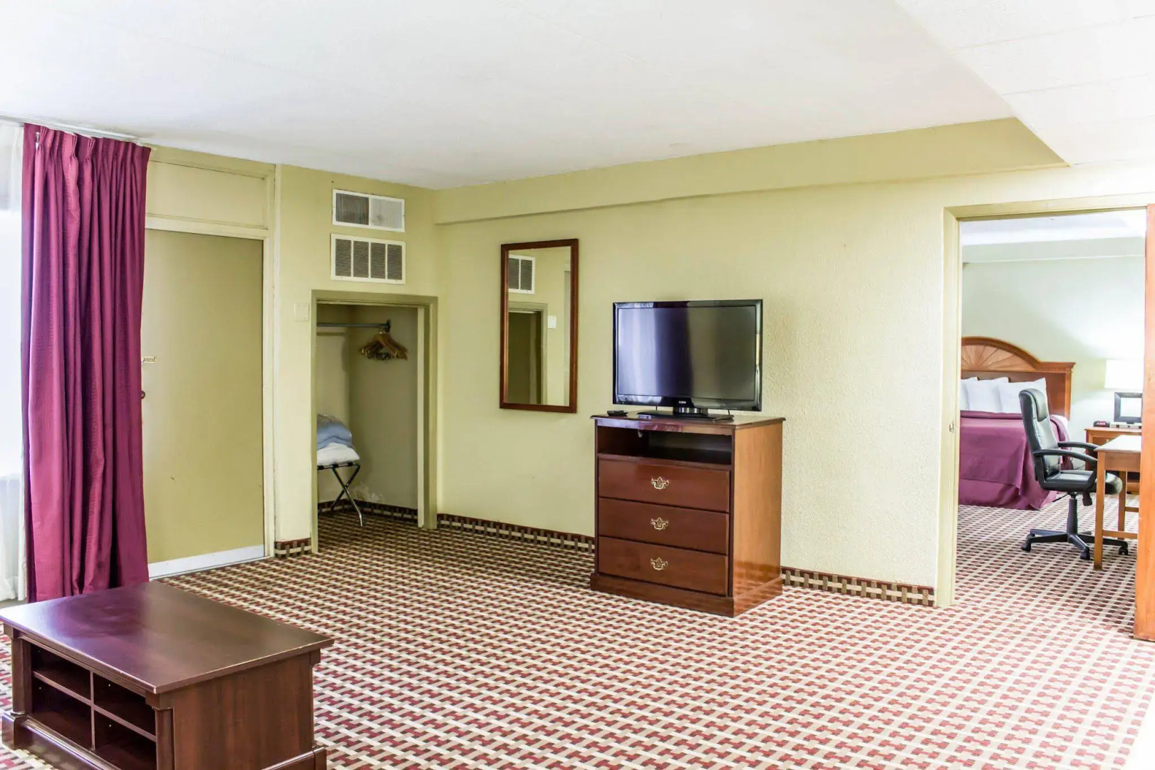 Quality Inn & Suites Fayetteville