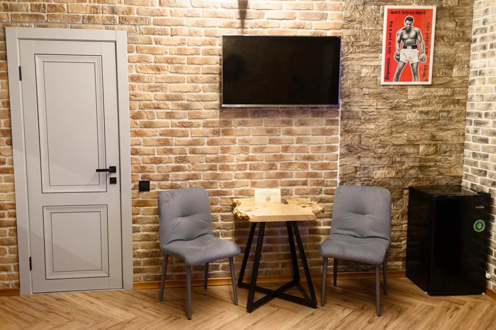 Hotel X.O. (Икс О)