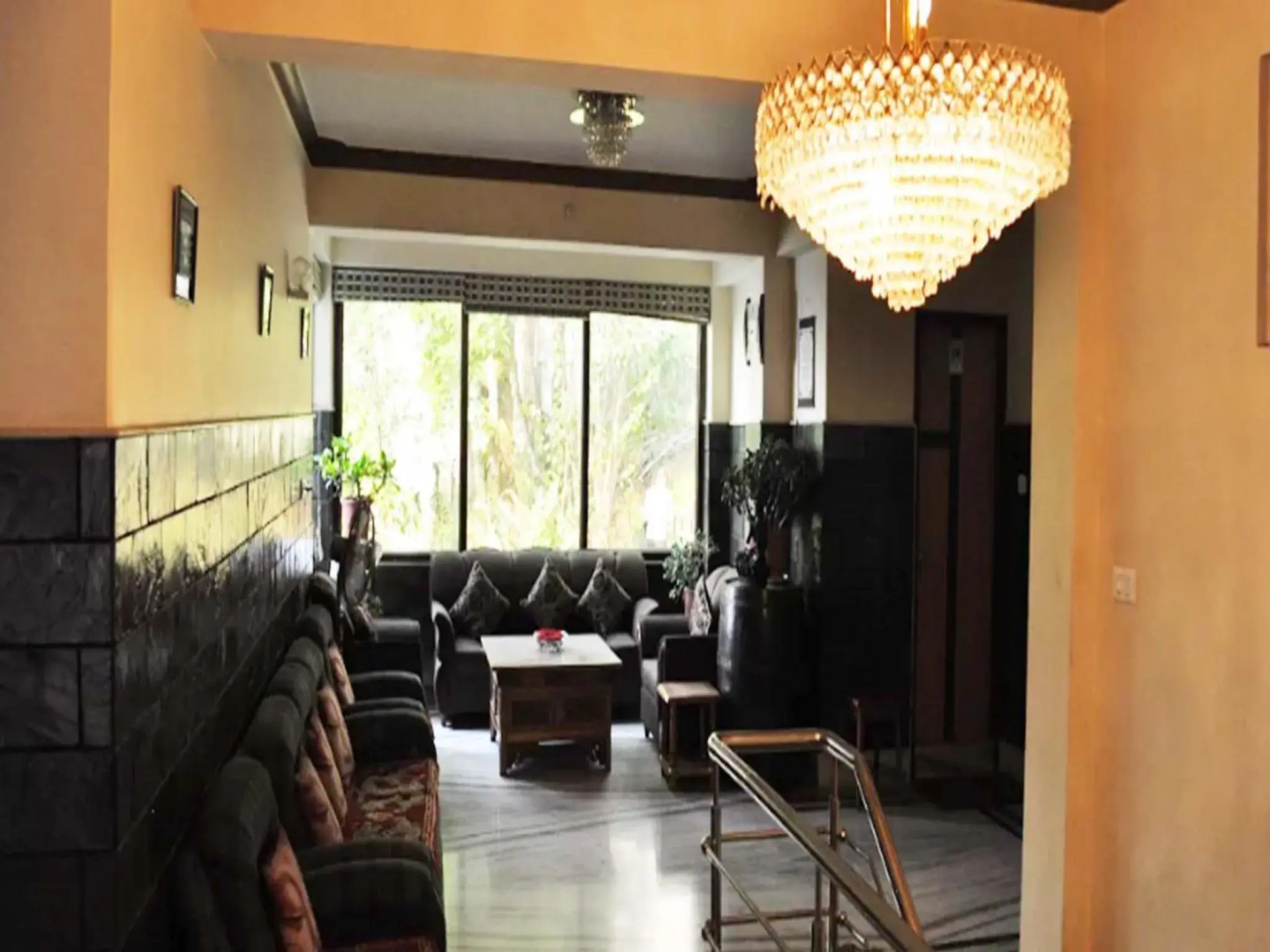 OYO 28589 Hotel Valley View