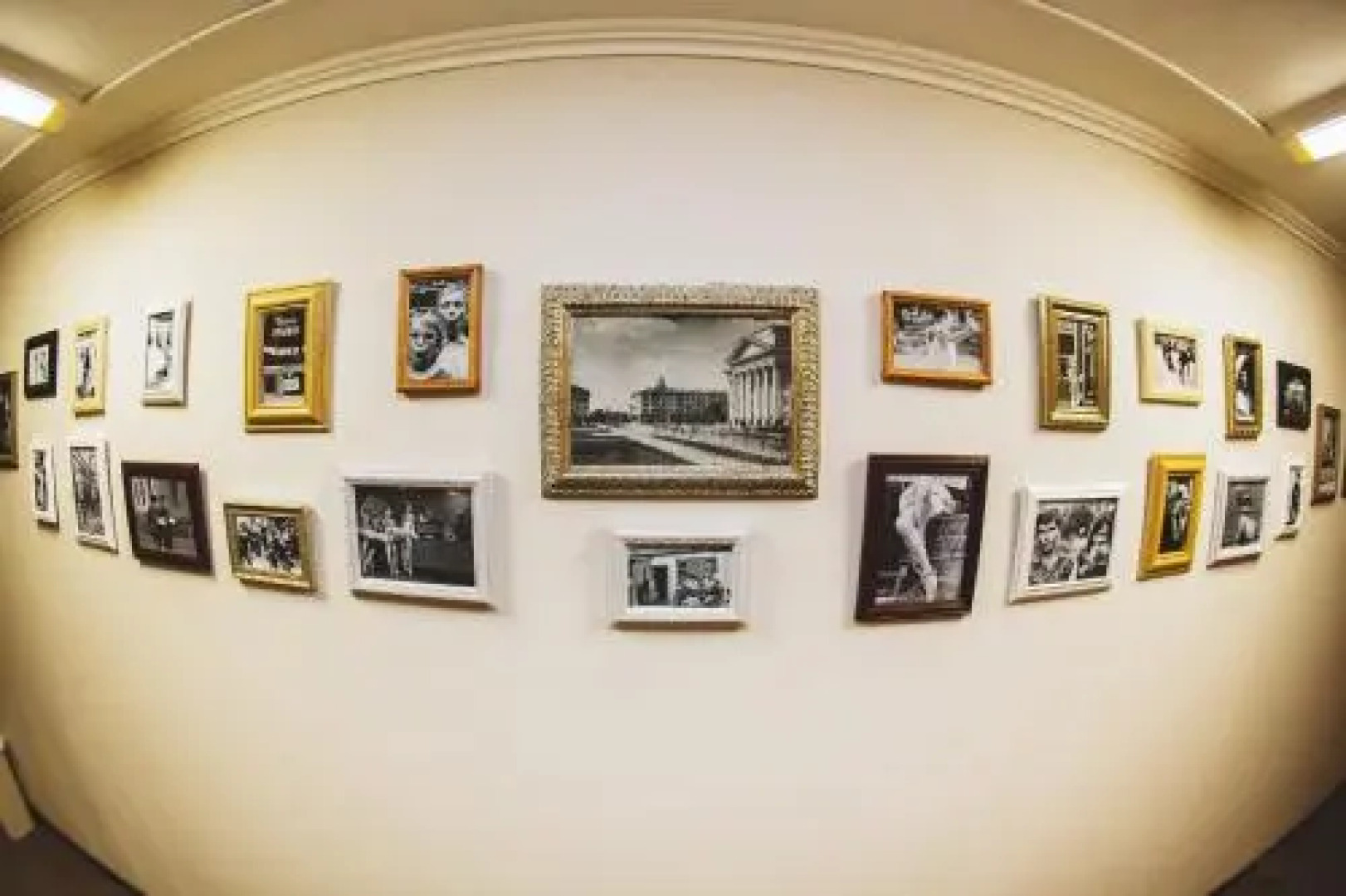 Mini-Hotel At Grandfather Lenin's