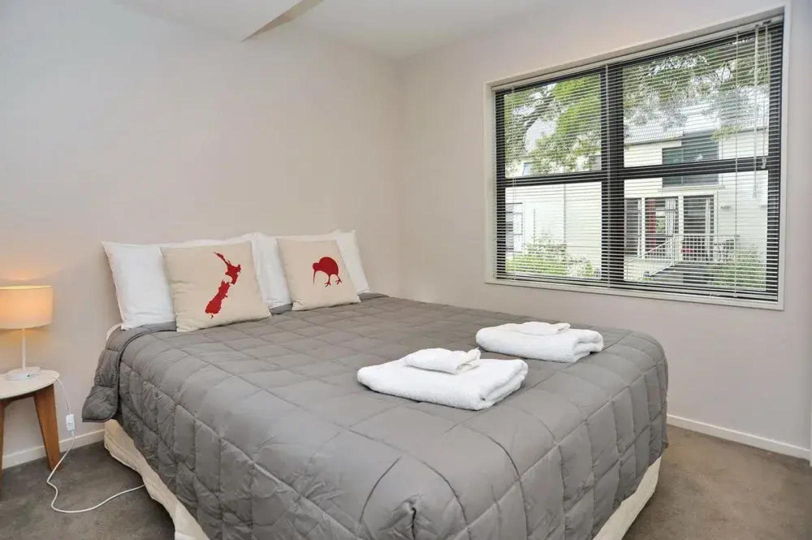 Carlton Villa 2 - Christchurch Holiday Homes