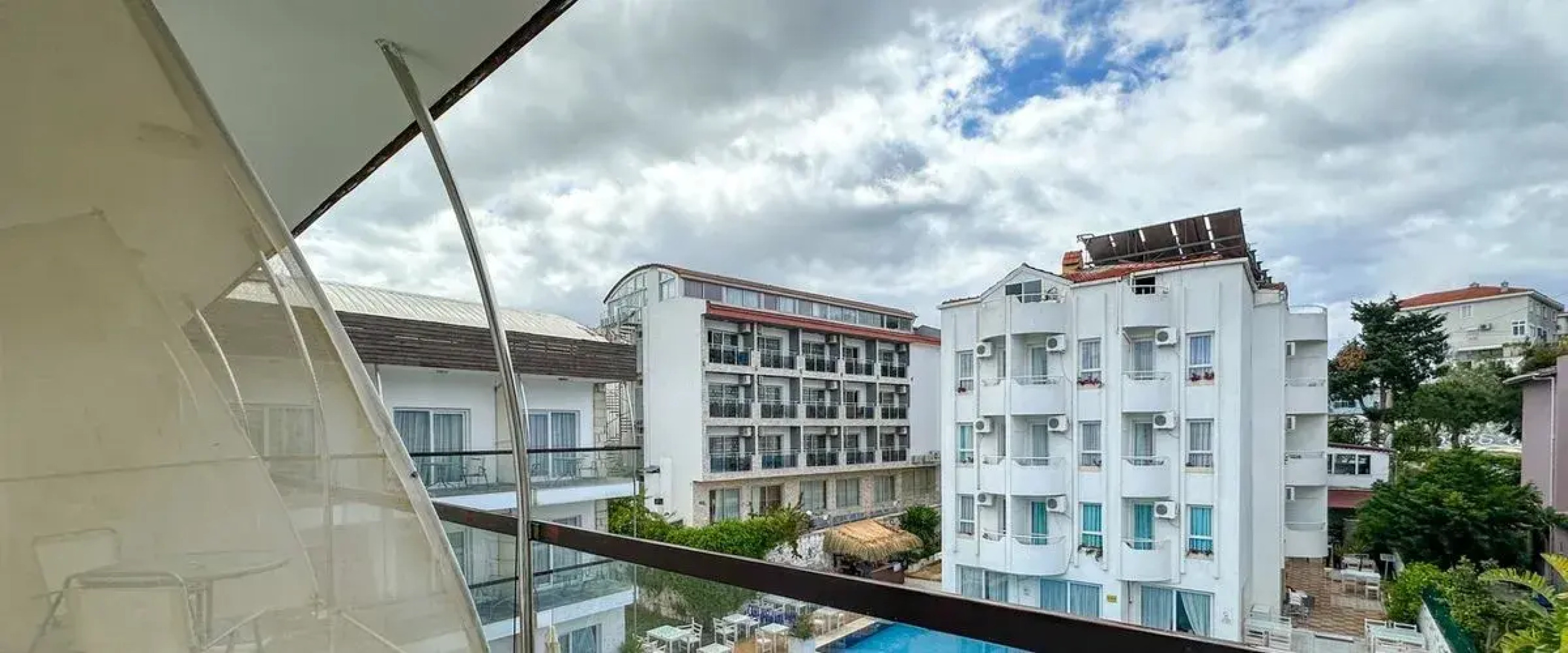 Li̇zboni̇a Çeşme Otel