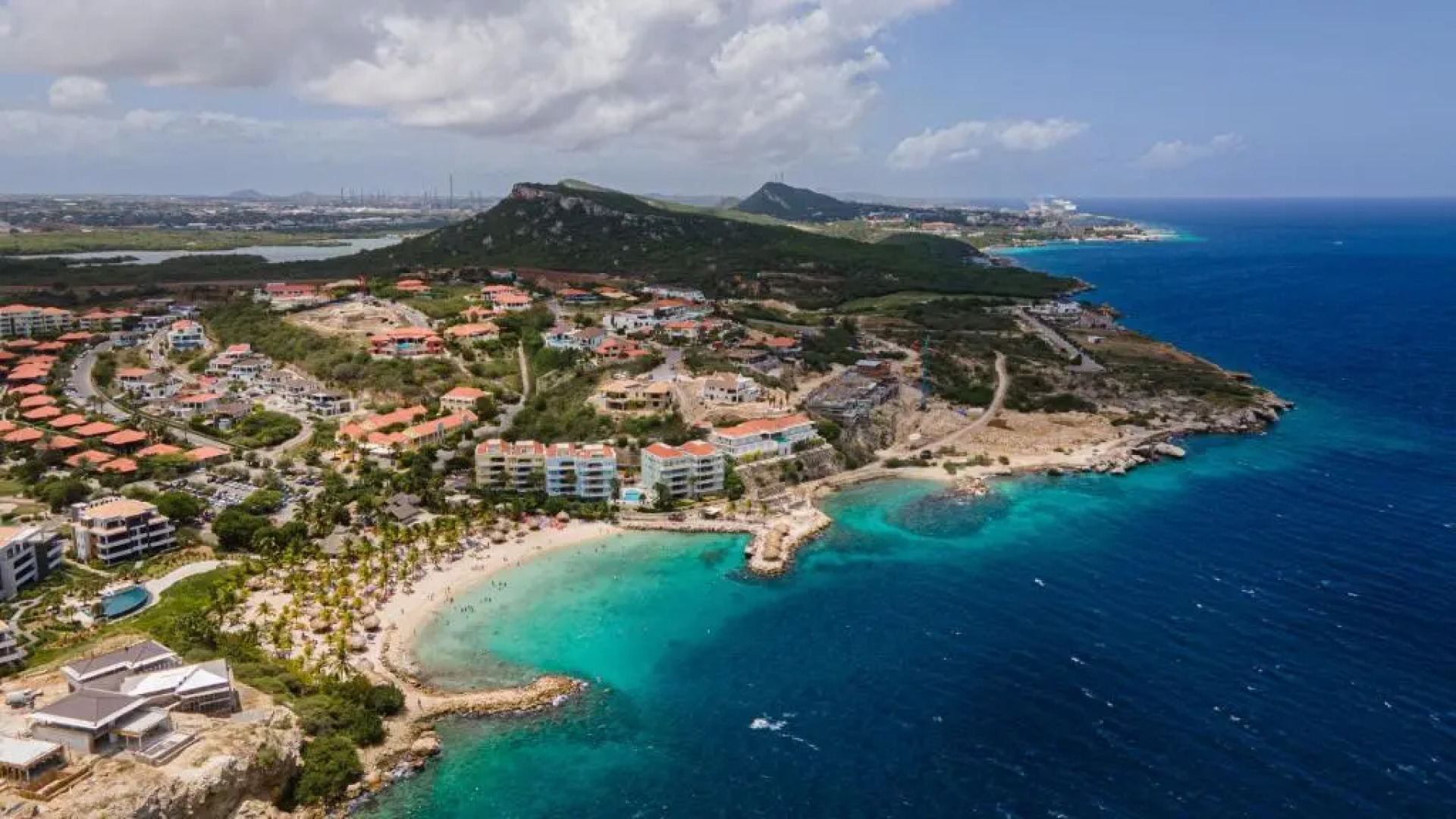 The Reef 28 Blue Bay Curacao