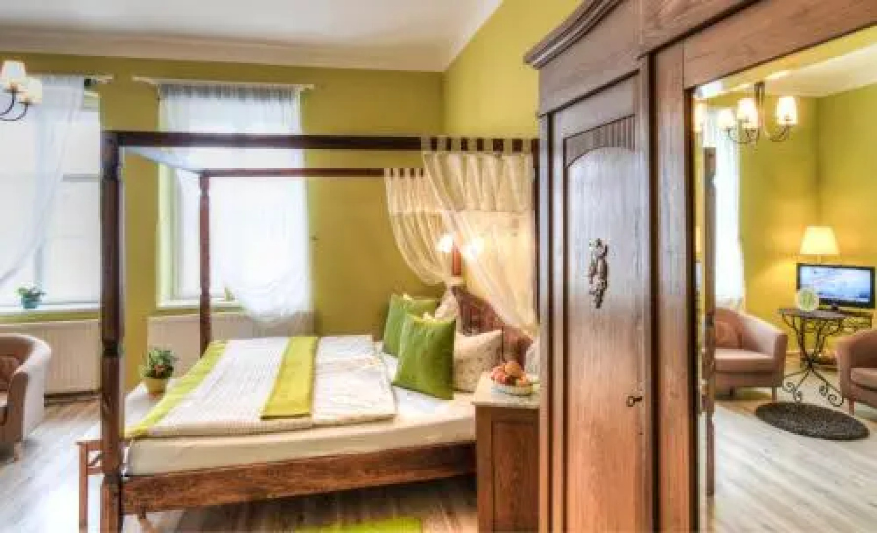 Naumburger Wein  Sekt Manufaktur