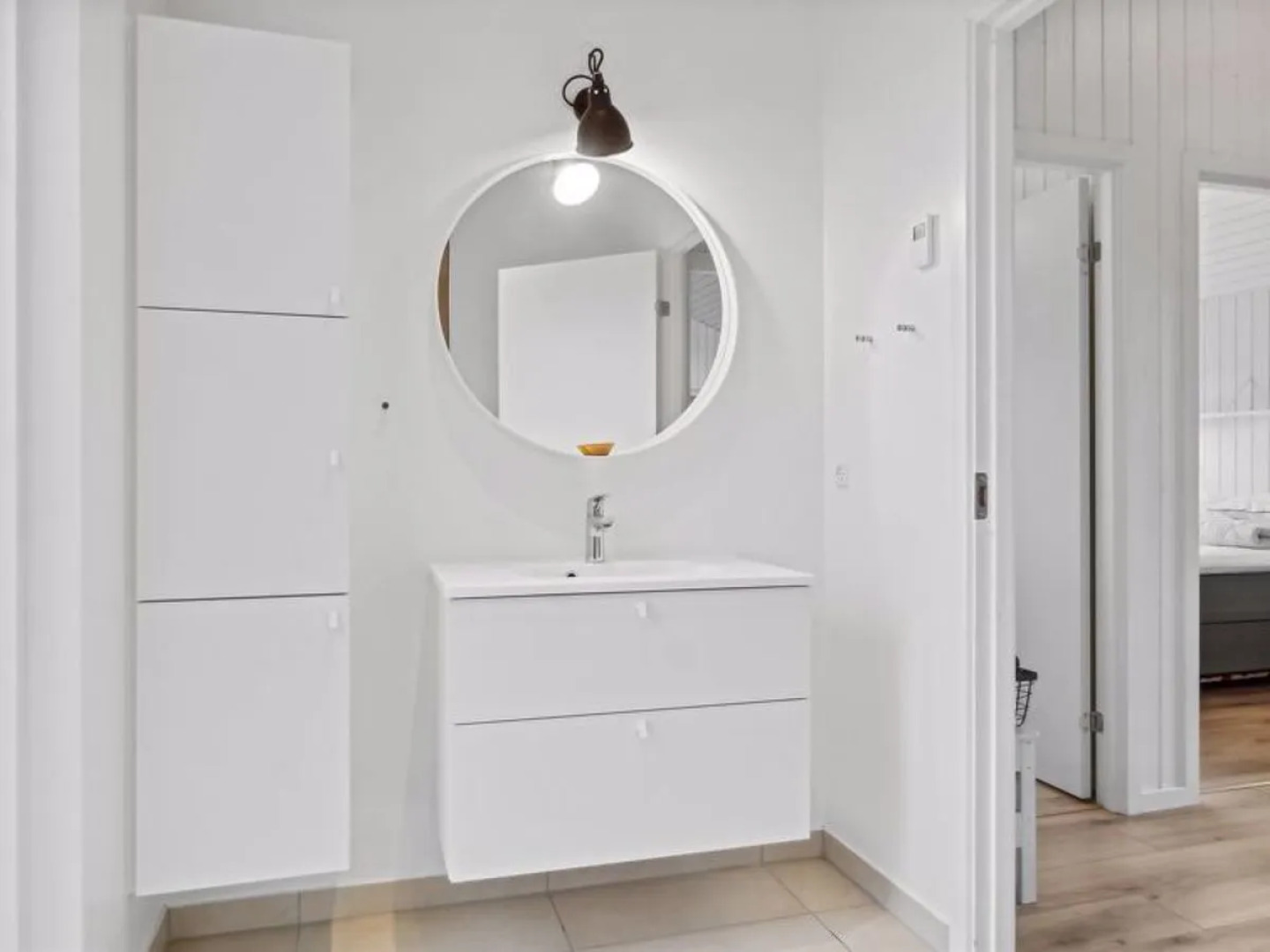 "Gregor" - 300m from the sea in Sealand