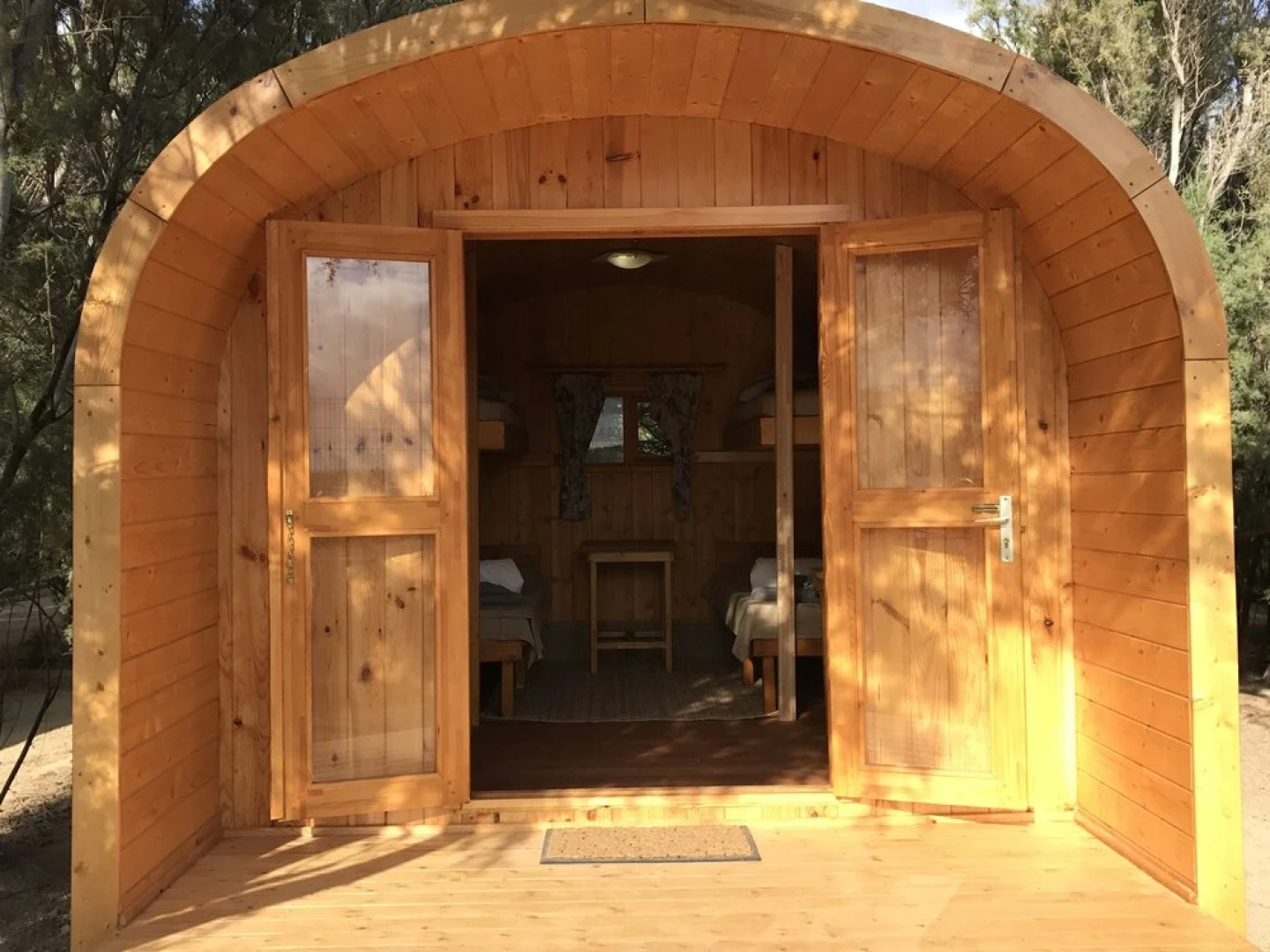 Eco-wooden Houses Camping Montaña Roja