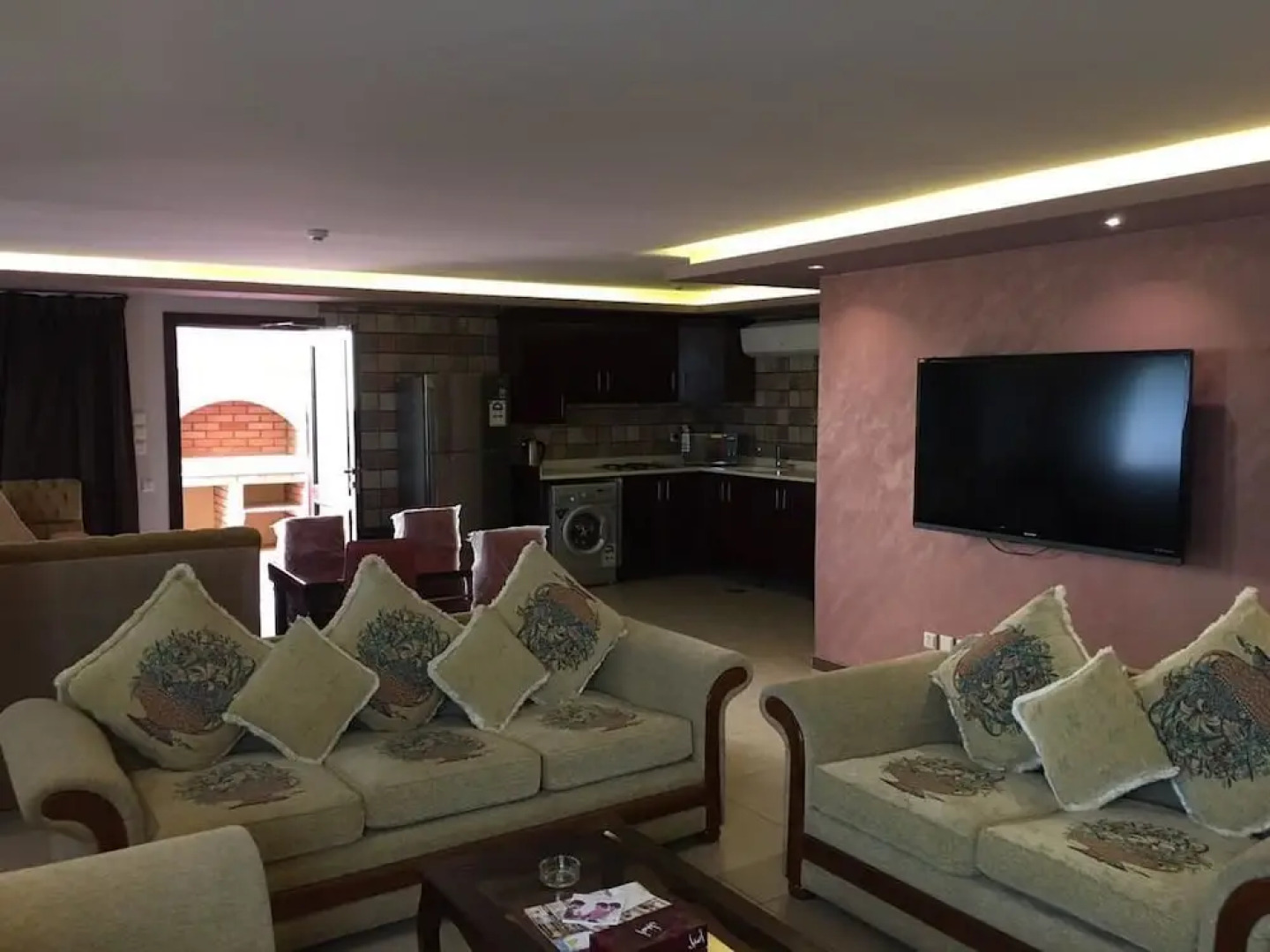 Al Ramla Al Hamra Furnished Units