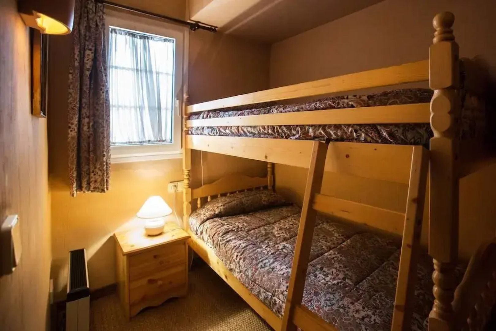 Bugaboo Cove by Keywii, 7 Pax, Sierra Nevada