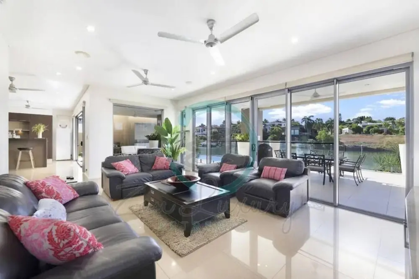 Zen Bayview Bliss - Luxury Mansion