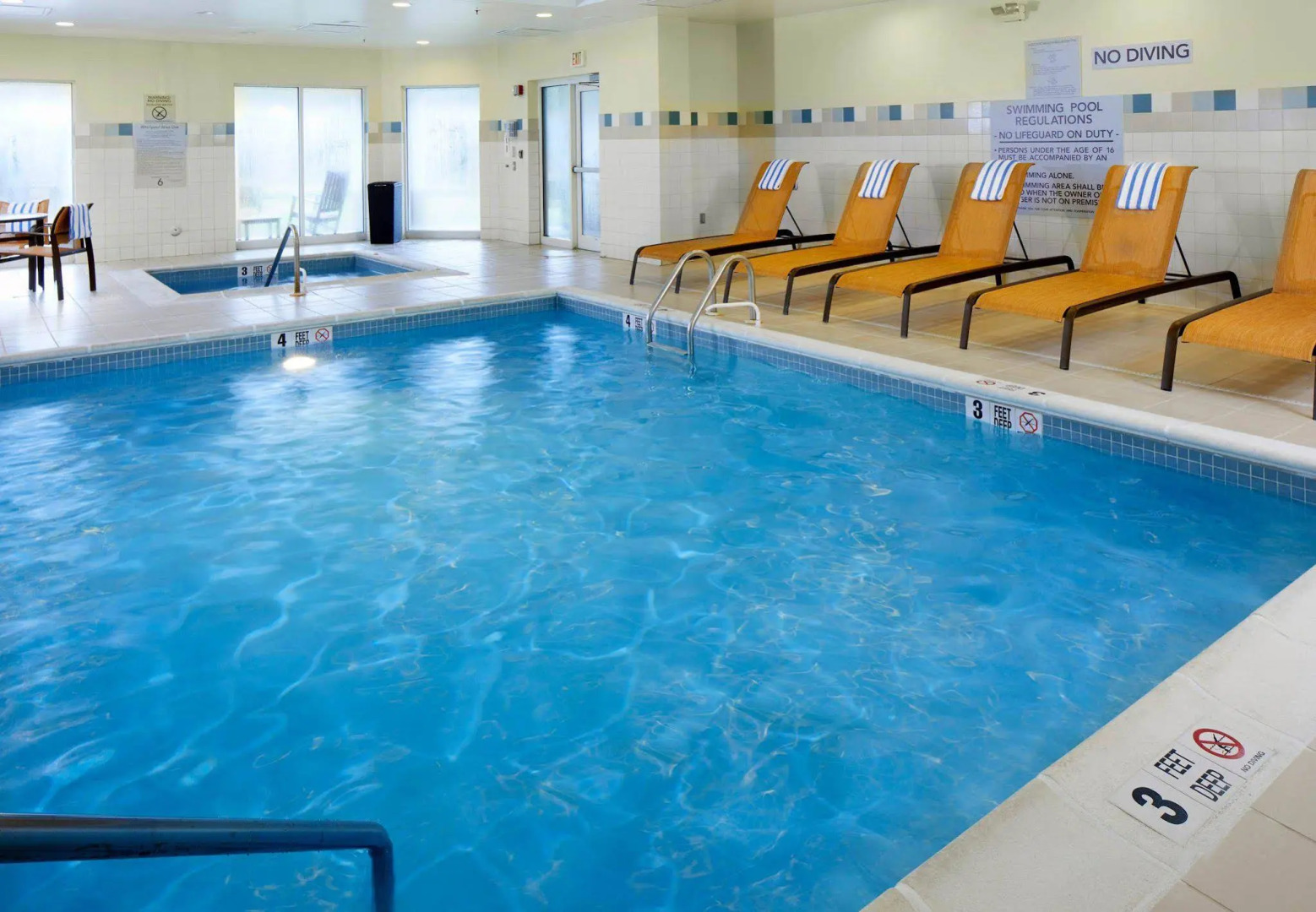 Courtyard by Marriott Edison Woodbridge