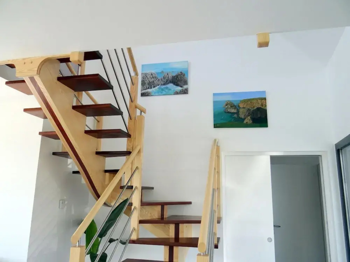 Holiday Home With sea Views, St. Nic