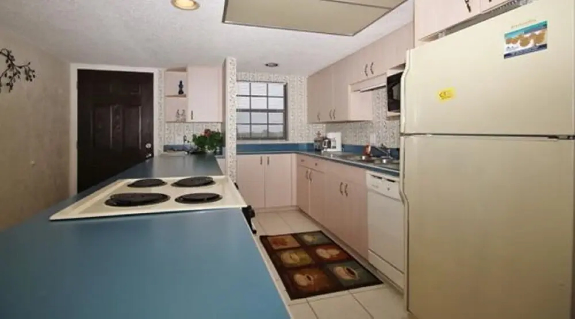 Hacienda del Sol II 414