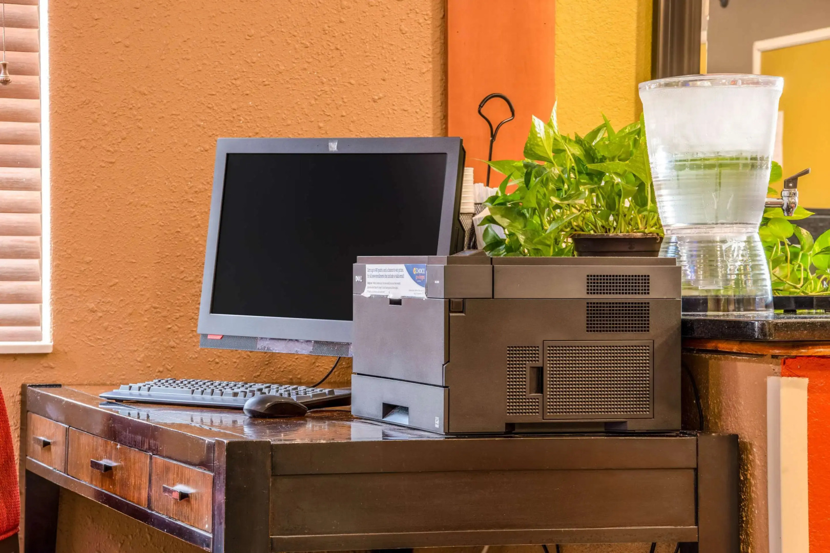 Econo Lodge Topeka at Wanamaker