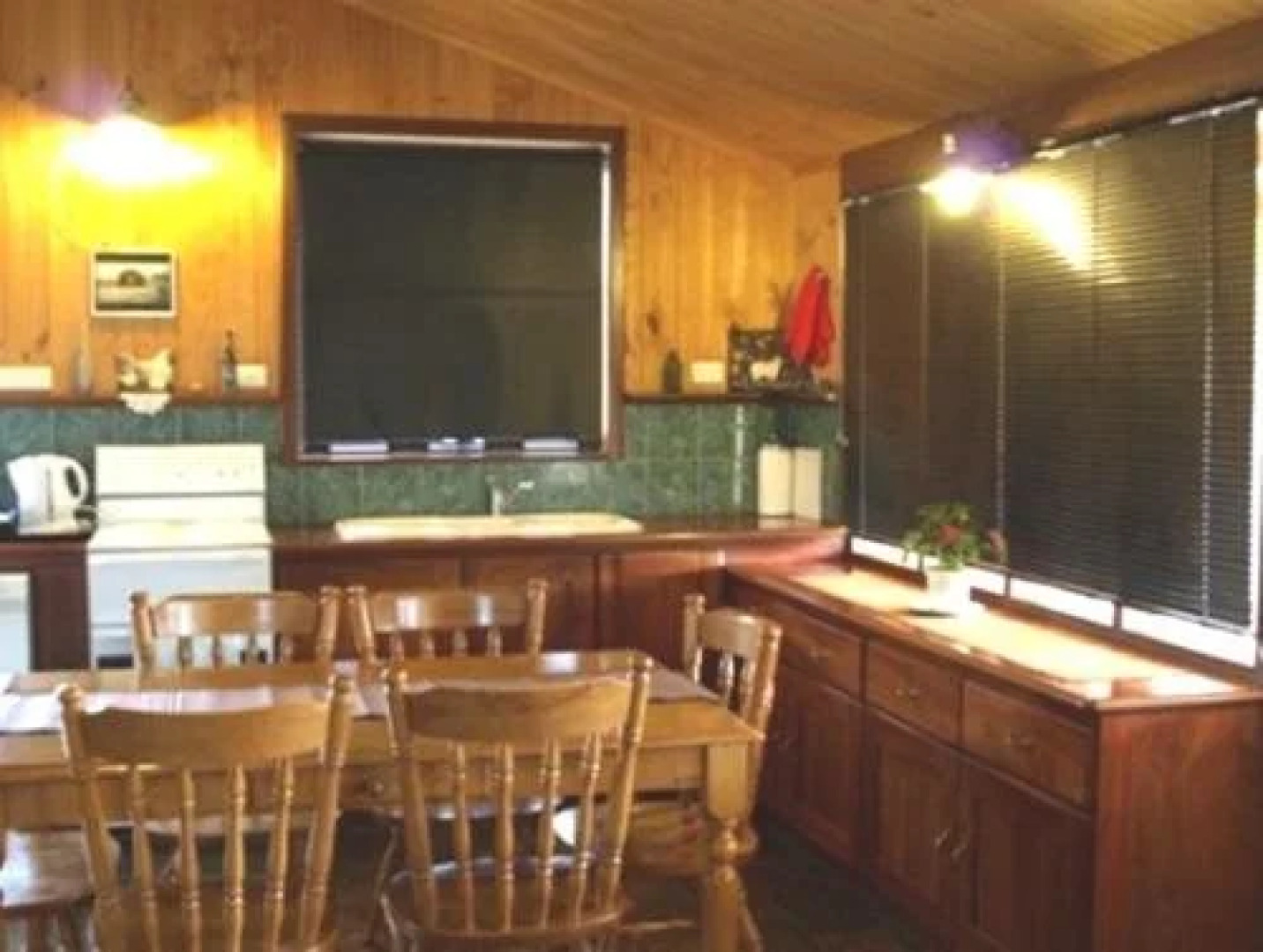 Pemberton Old Picture Theatre Holiday Apartments