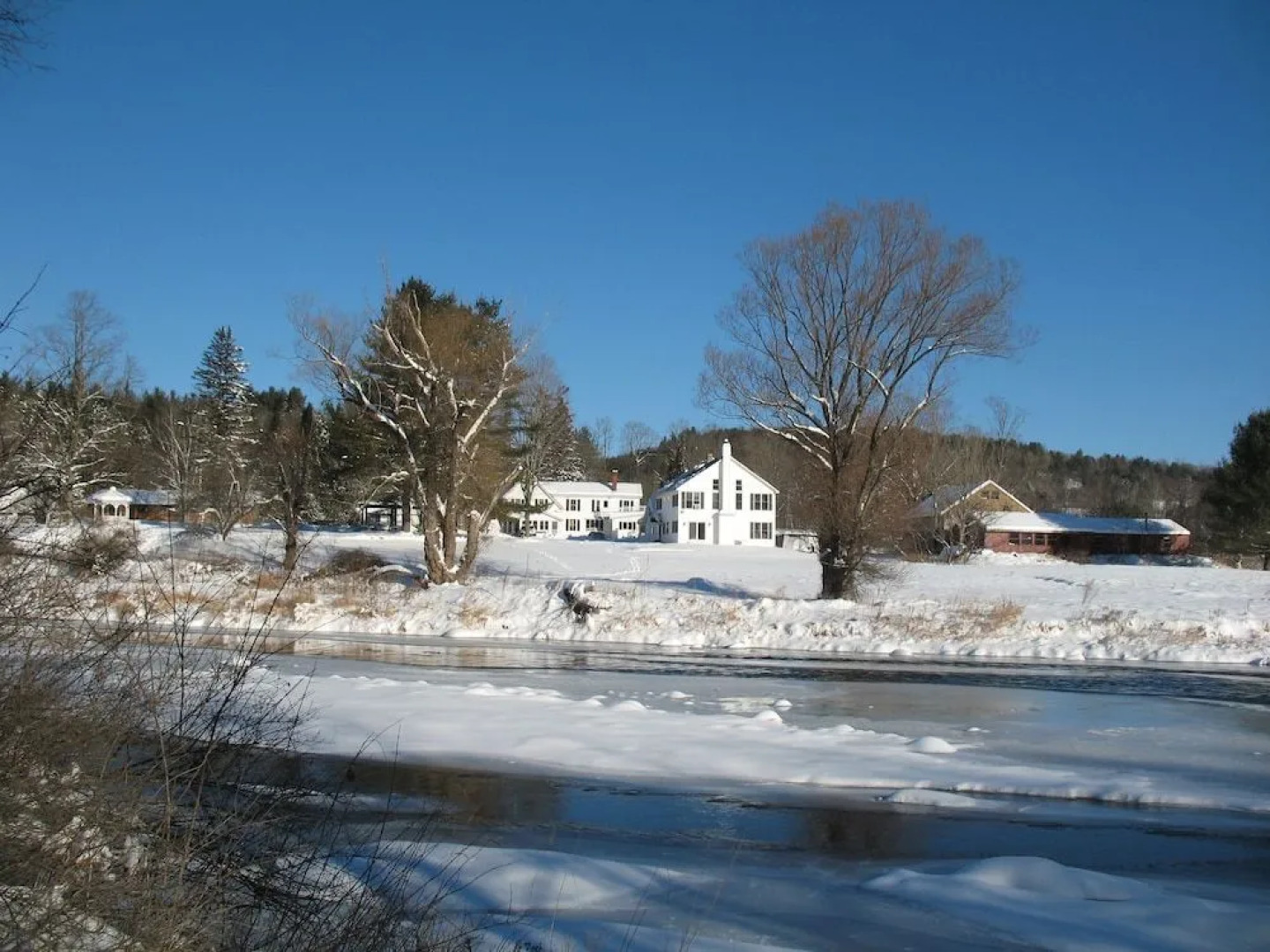 The Lincoln Inn & Restaurant At The Covered Bridge