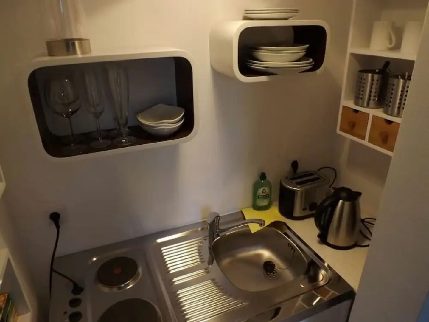 "luv With Shed" in House Smaswai 10