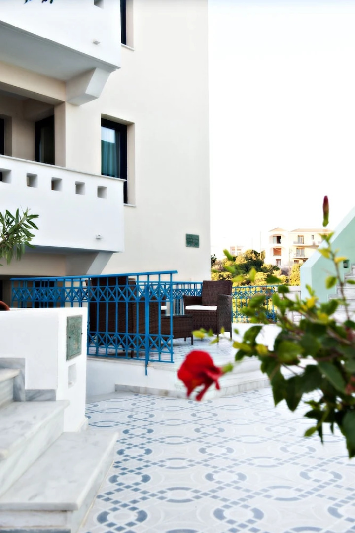 Sea Breeze Hotel Apartments & Residences