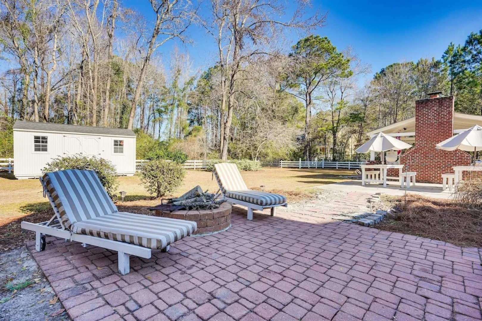 Charleston Home: Game Room, Large Deck & 2 Grills!