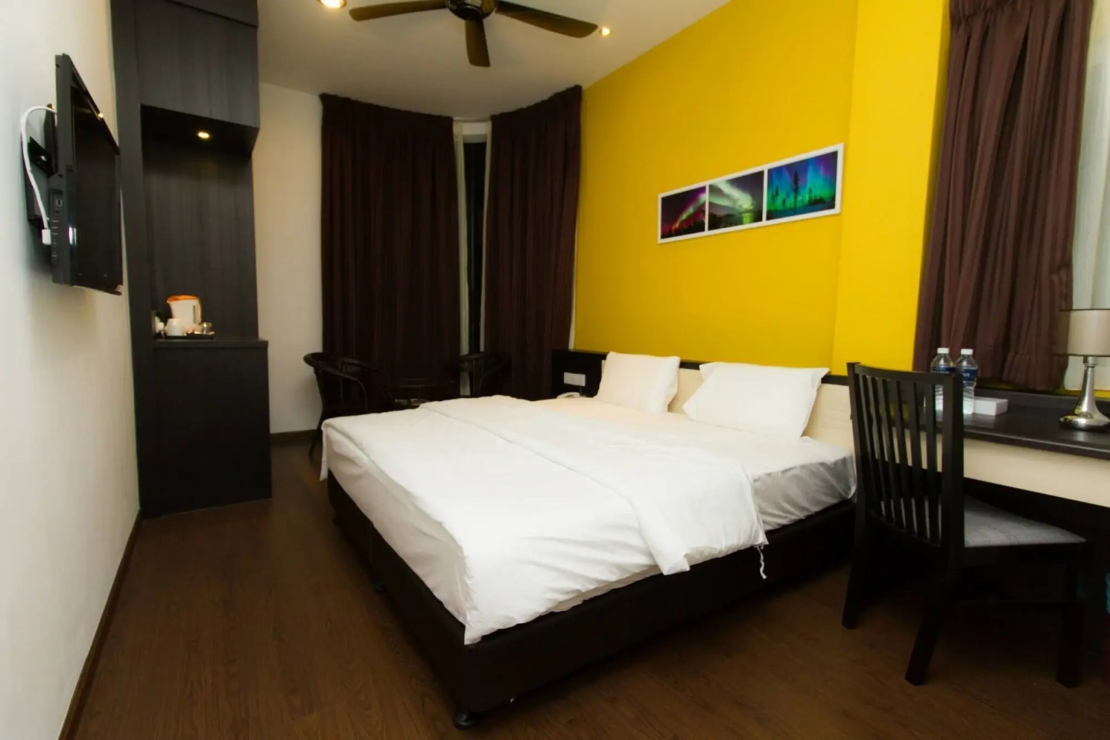 Capital O 89350 Aurora Boutique Hotel