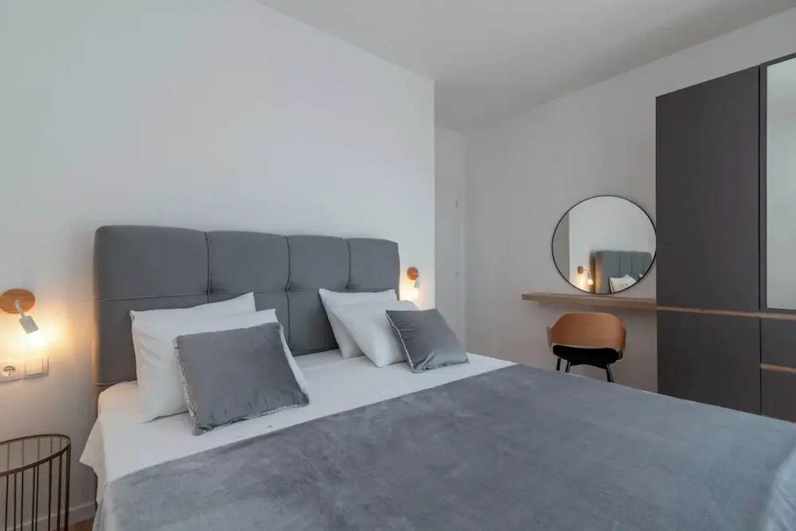 Villa Eight by Villa Kuzmanic