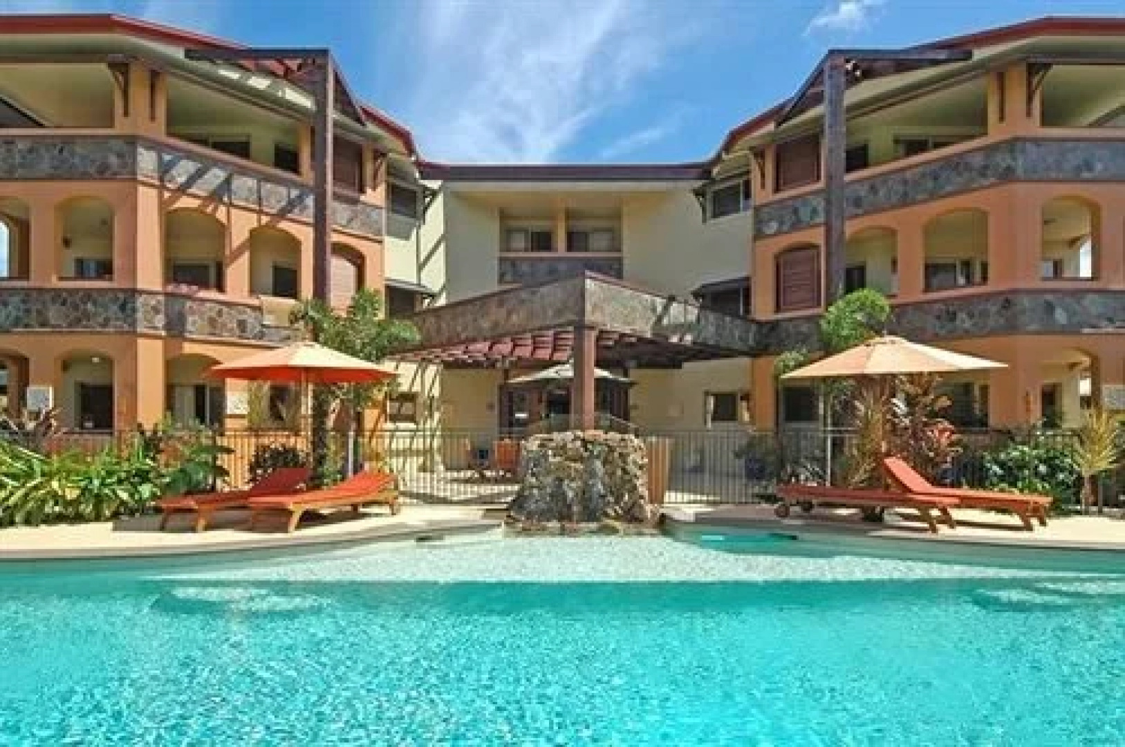 Nirvana Luxor Boutique Resort & Retreat