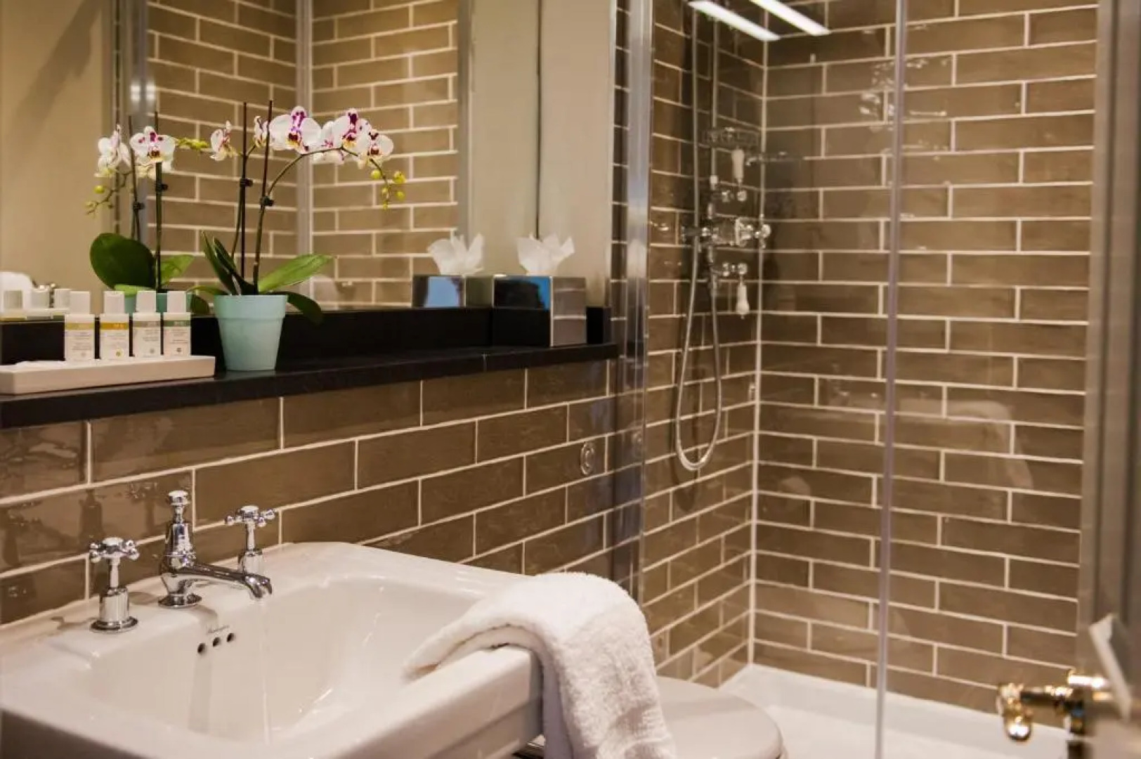 The White Hart, Overton