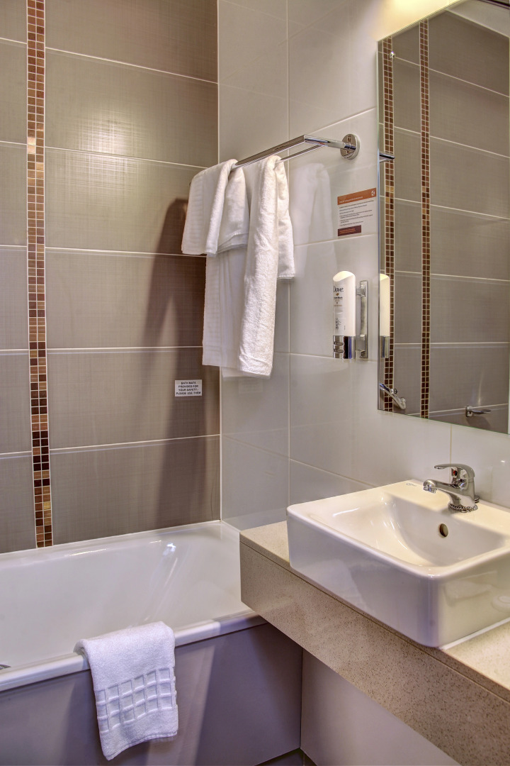 Clayton Hotel Cardiff