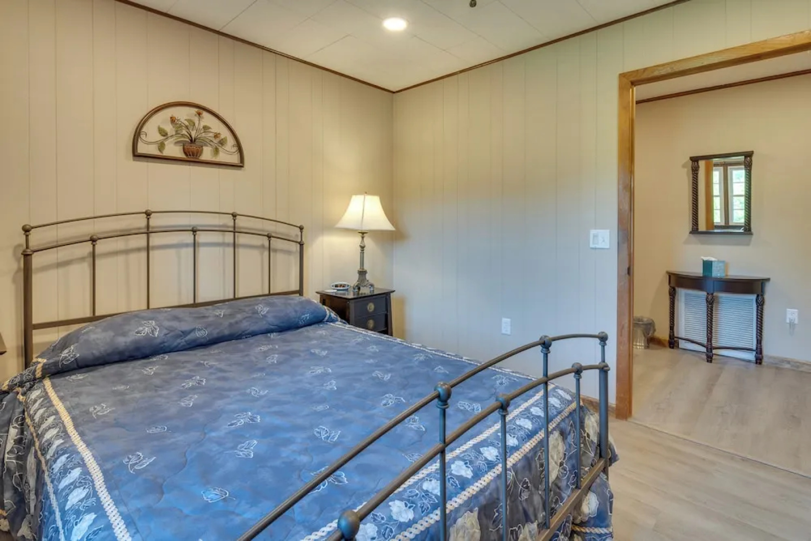 Pet-friendly Saluda Home w/ Mountain Views!