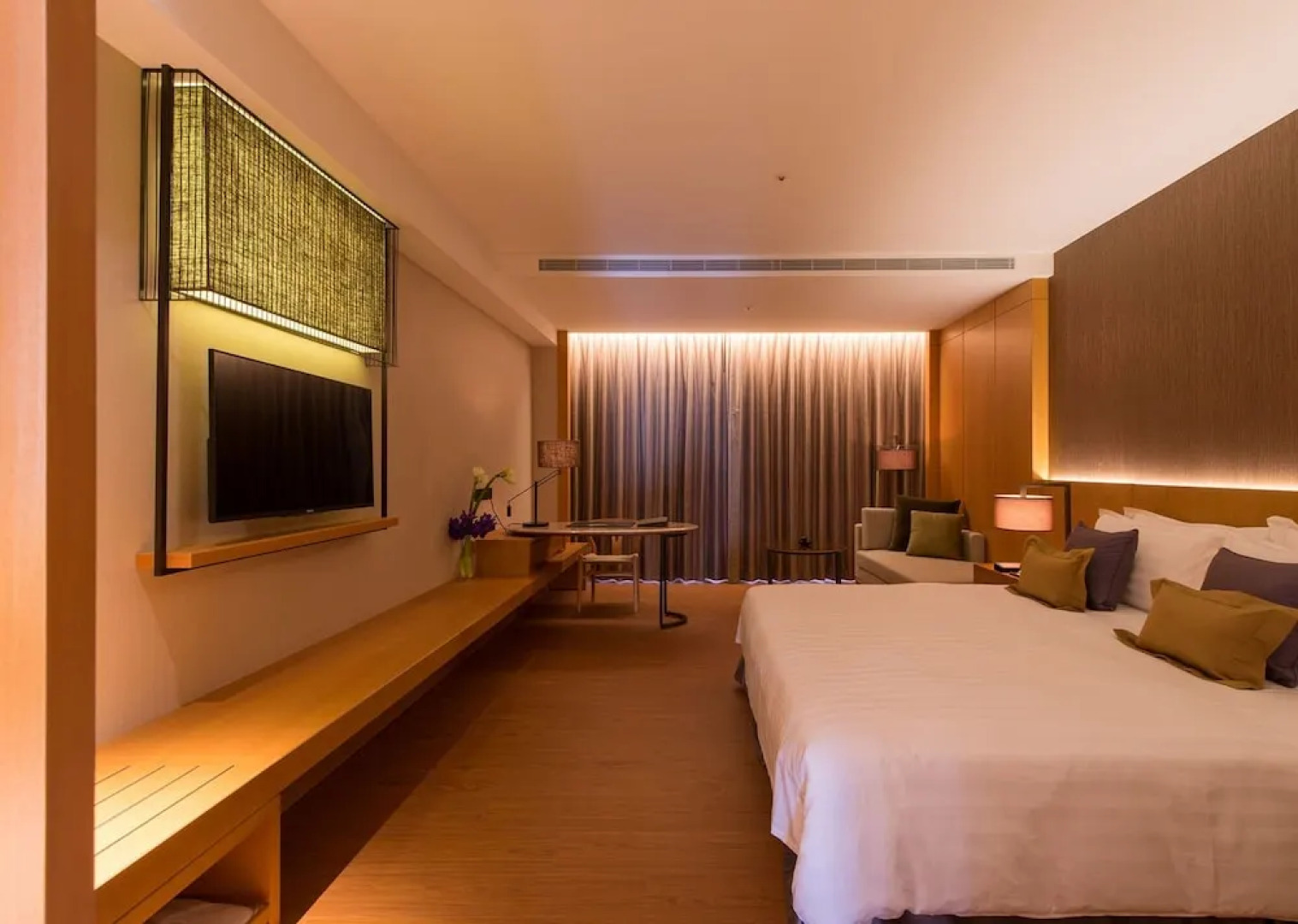 Everrich Golden Lake Hotel