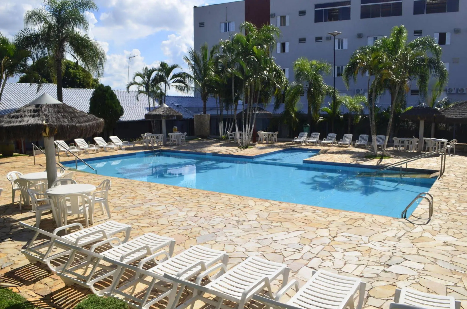 Primar Plaza Hotel
