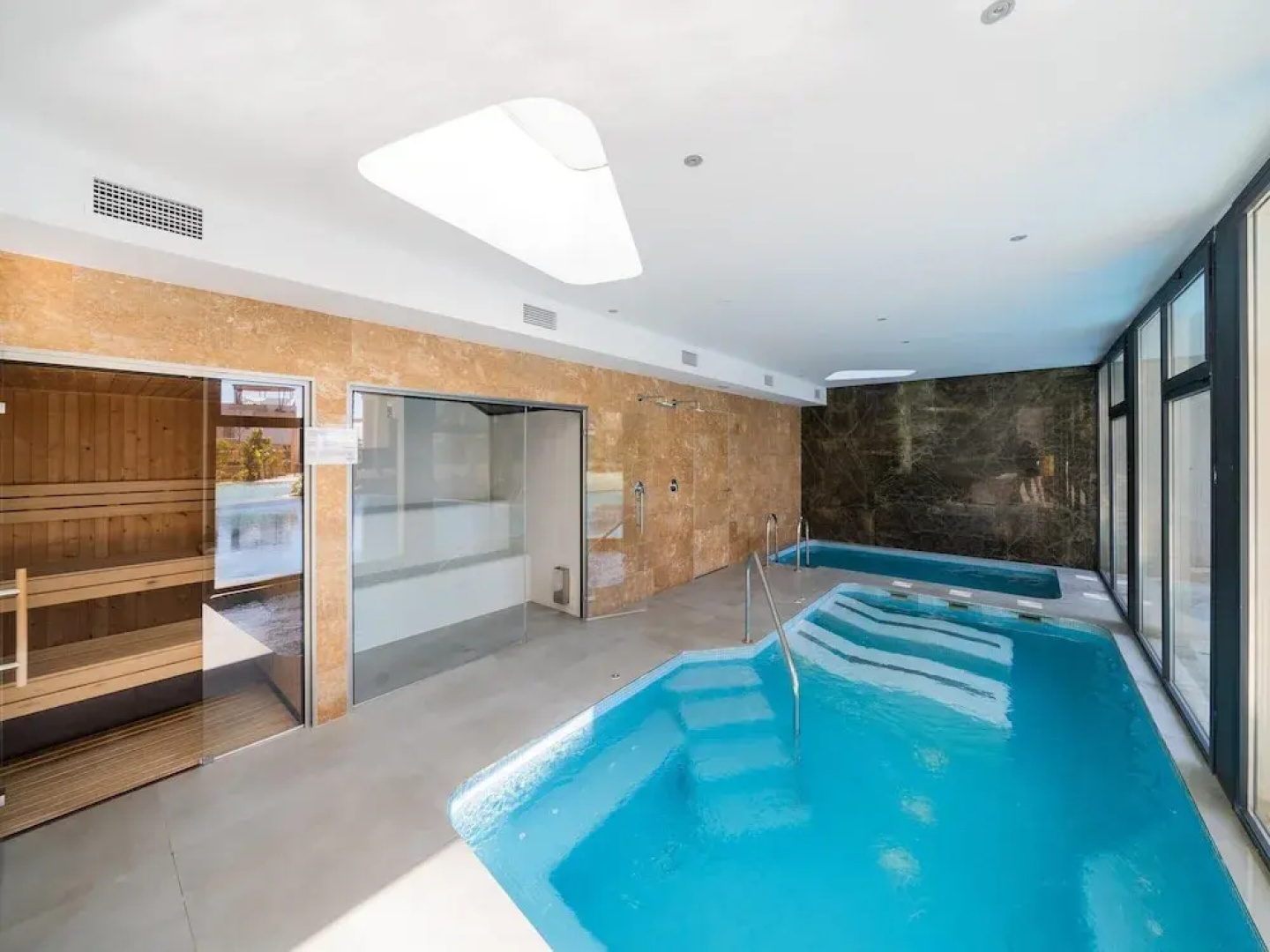 Villajoyosa Home With Shared Pool