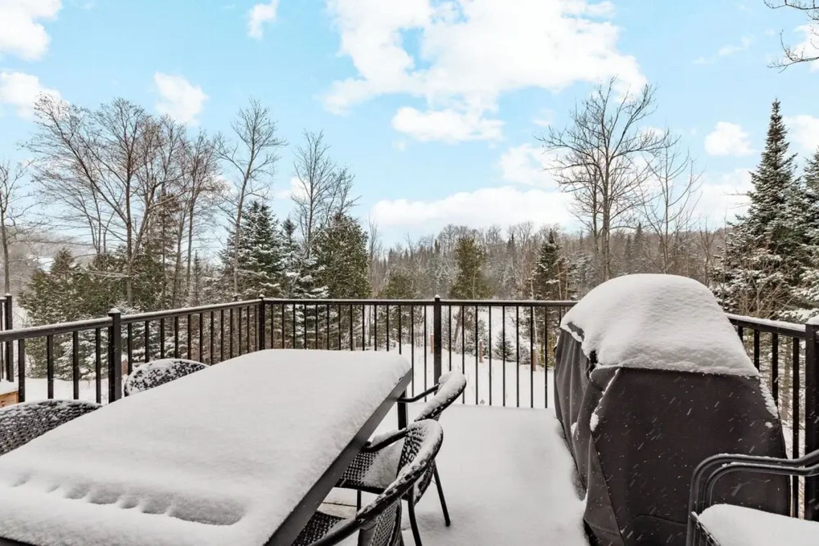 Village Mont-Blanc 24 by RVMT