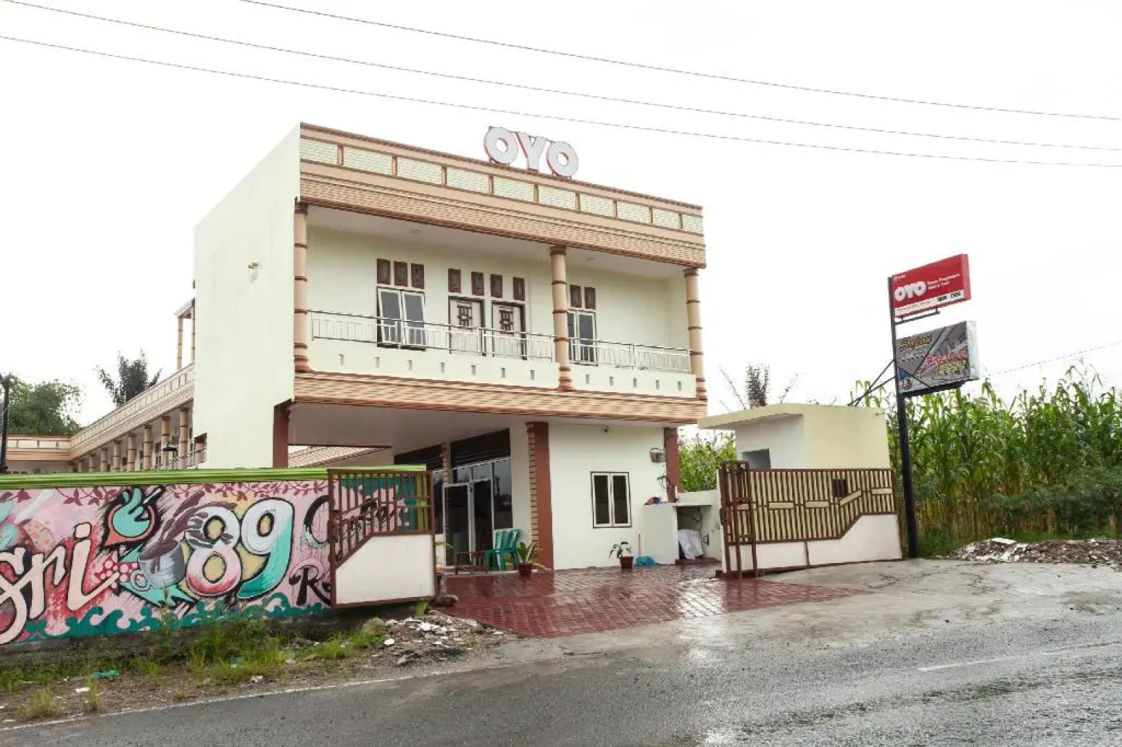 Hotel O Sopou Penginapan Rinal & Tuah