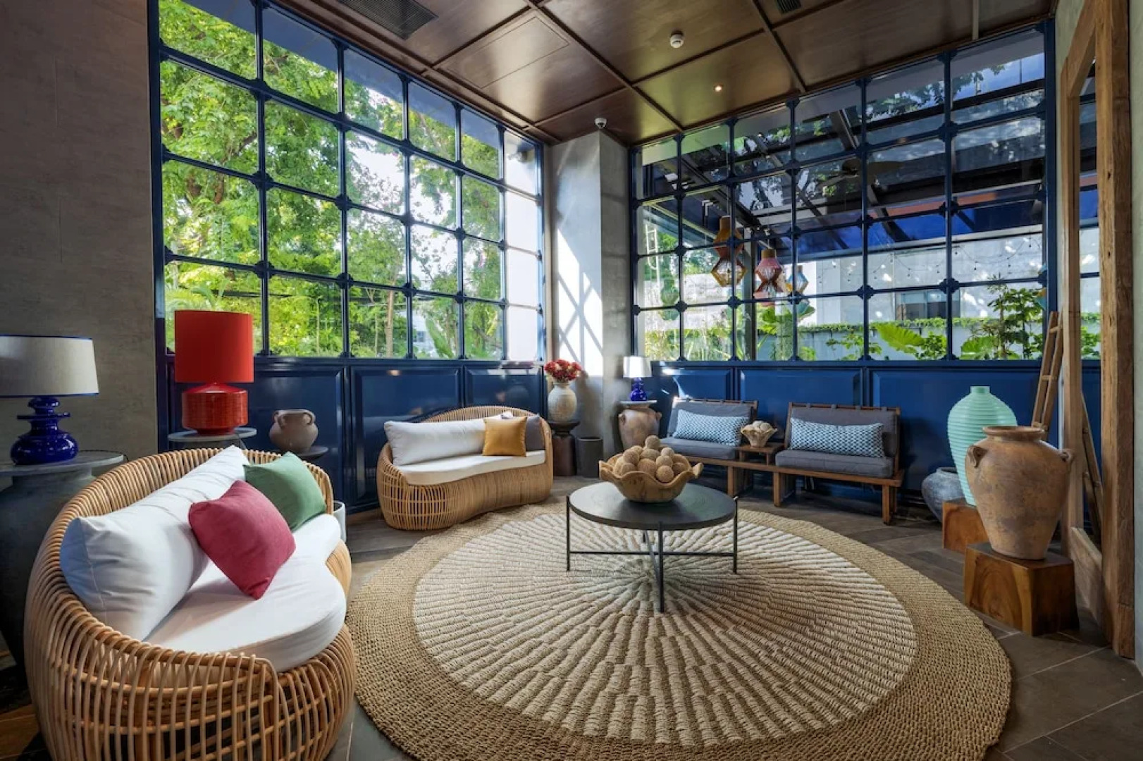 Ashley Tugu Tani Menteng