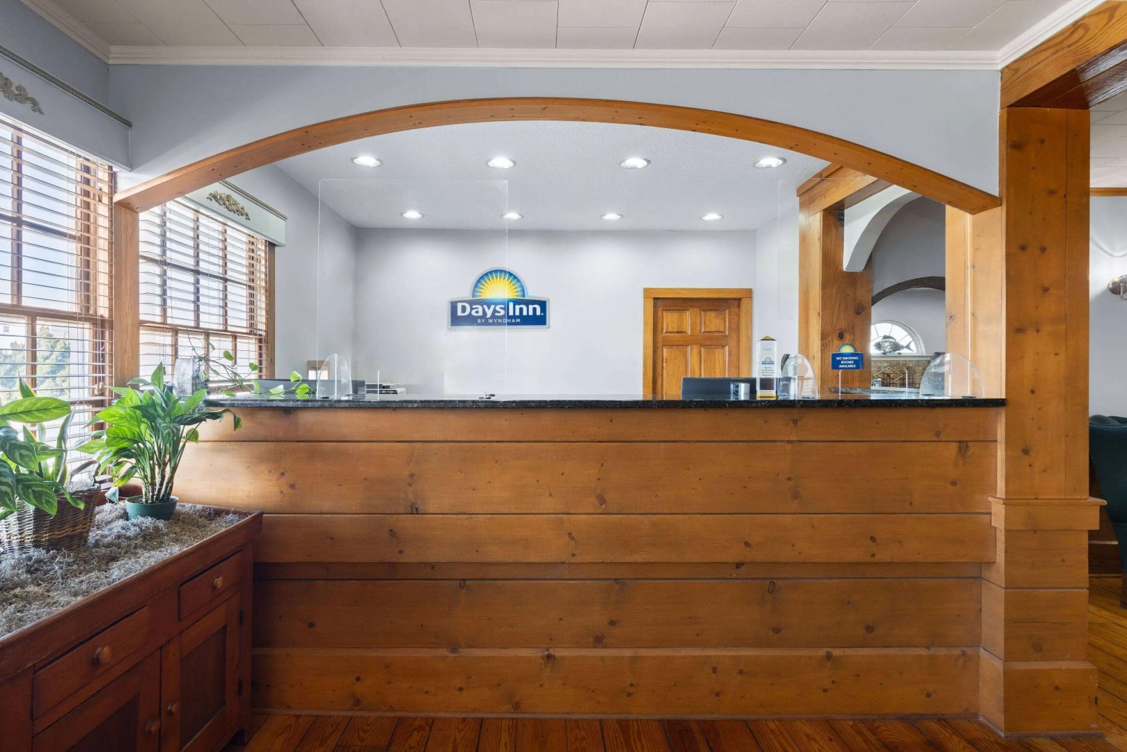 Days Inn by Wyndham Kill Devil Hills Oceanfront - Wilbur