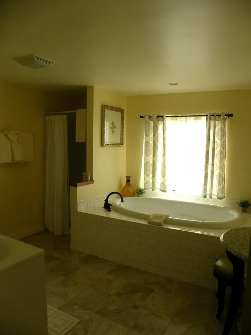 Inn at Buckhorn Cove