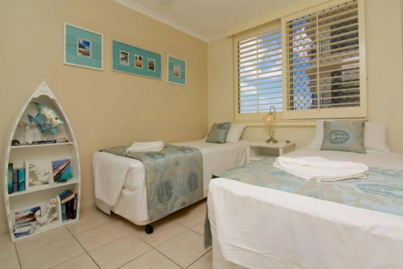 Crystal Beachfront Apartments