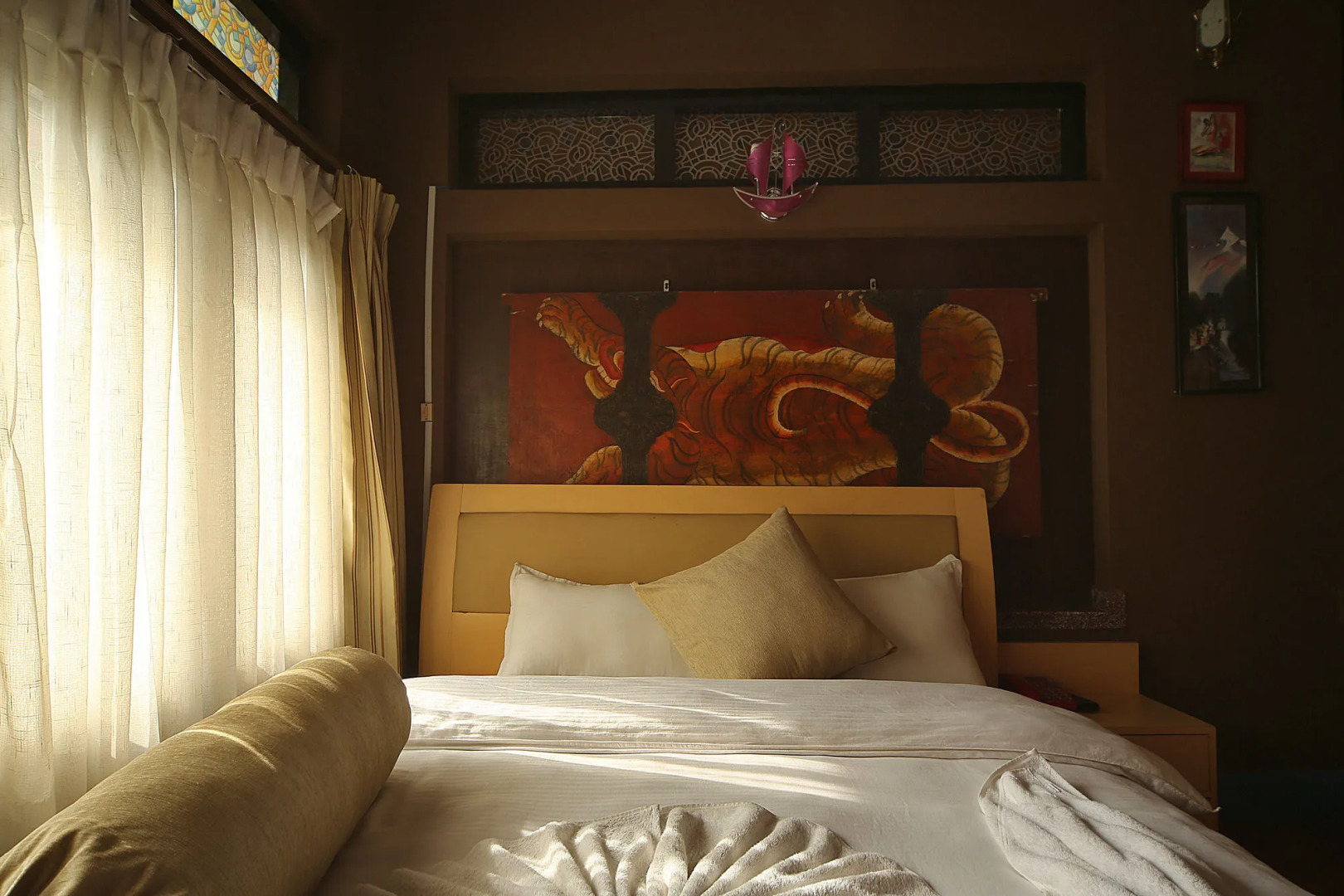 Shangri-la Boutique Hotel