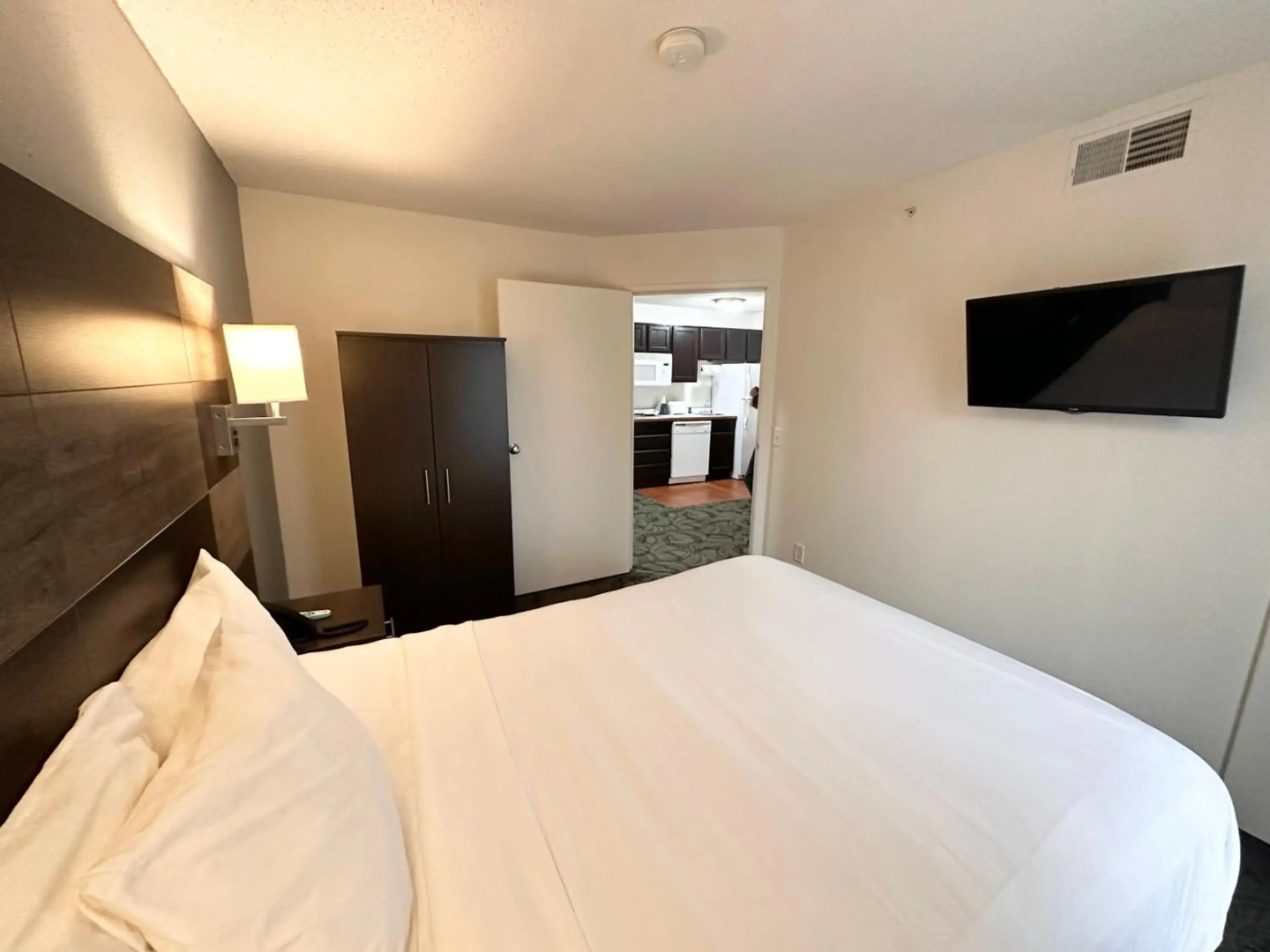 MainStay Suites Madison Airport