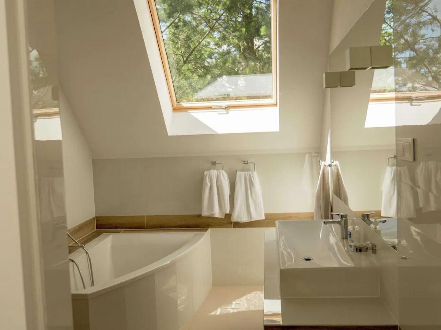 Glass Cottage in Jelenska Huta With Terrace