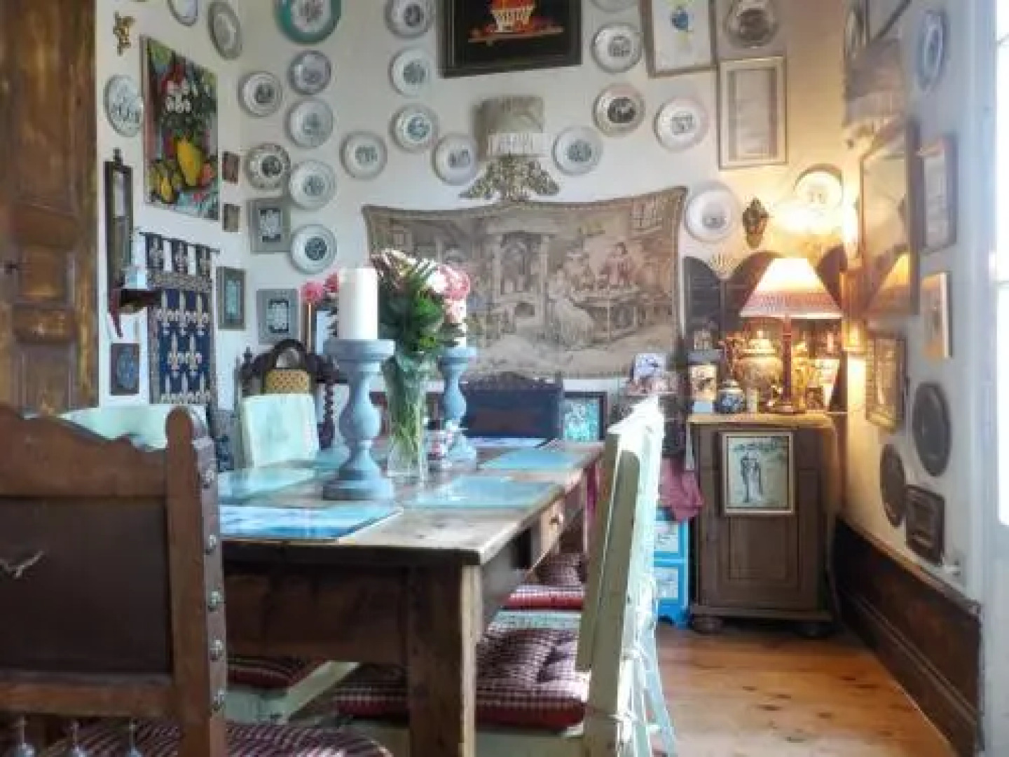 Chez Teresa/A Taste dAngleterre