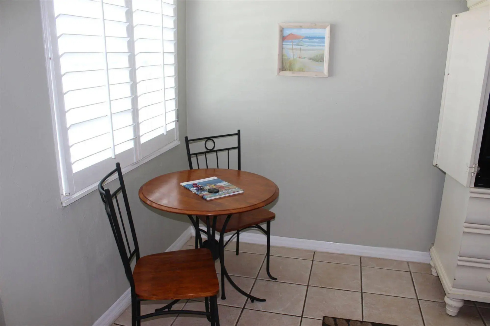 Shoreline Suites & Cabana Cottages