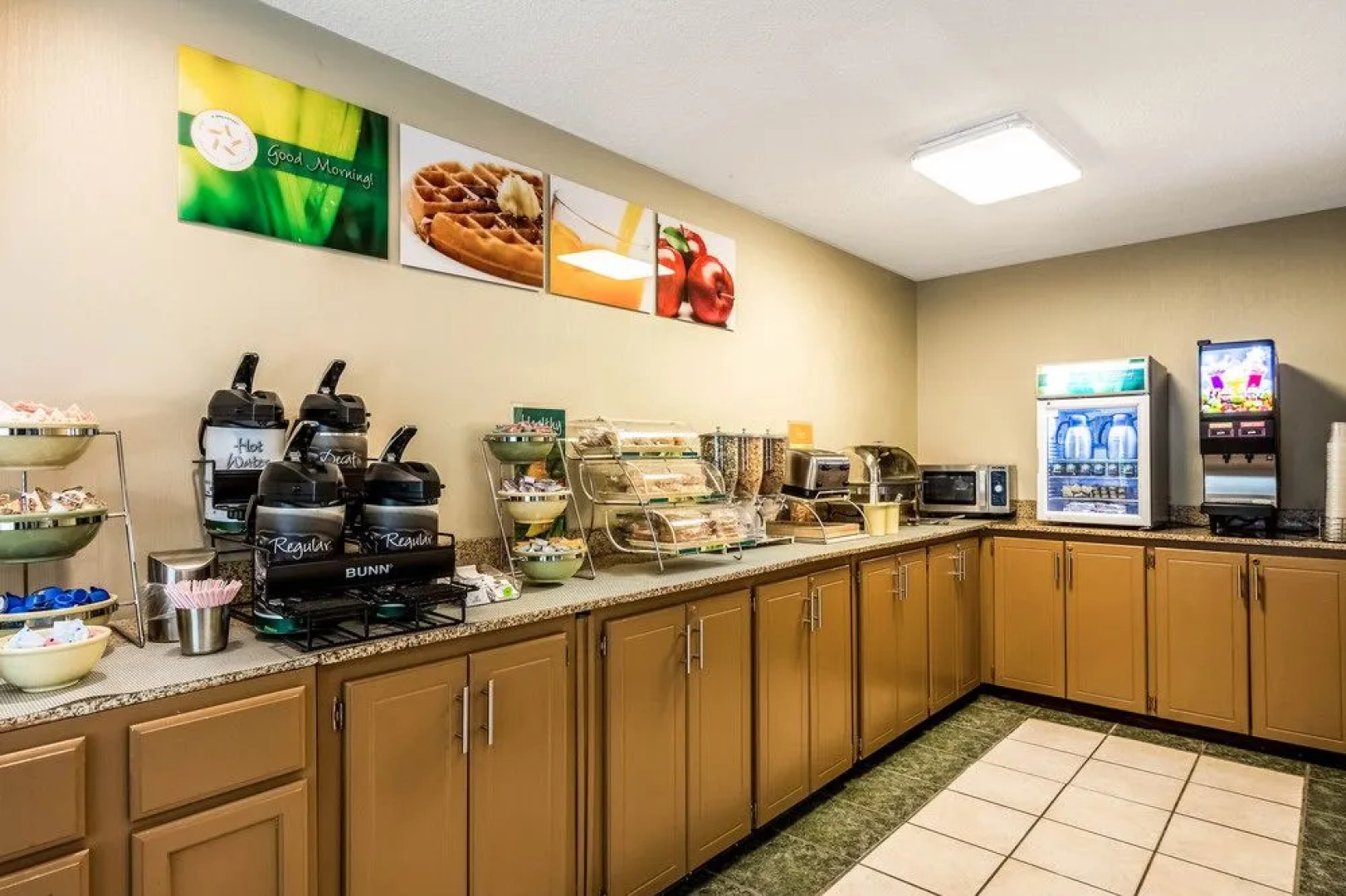 Executive Inn & Suites