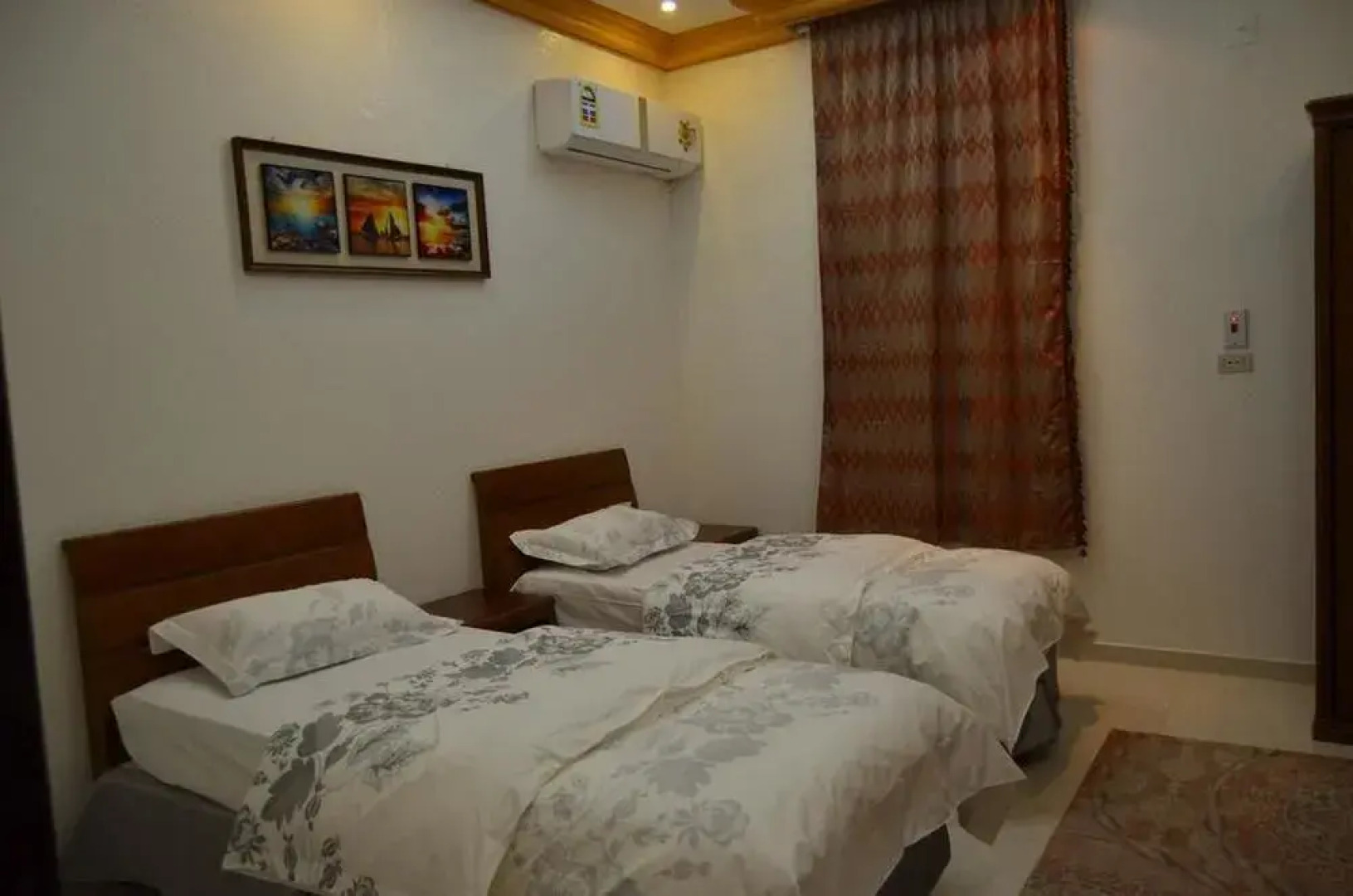 Al Dana Plaza Villas