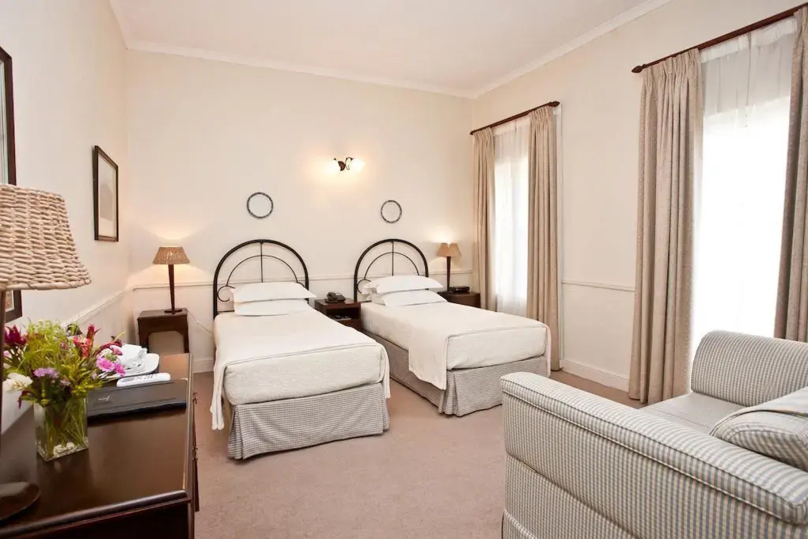 Queen’s Hotel by BON Hotels