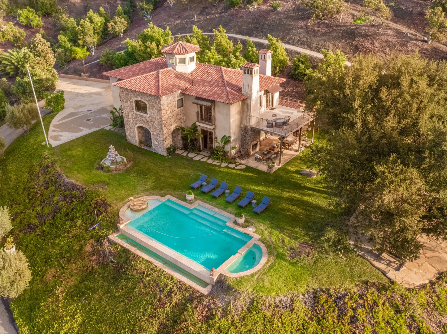 Casa Del Arbol by AvantStay