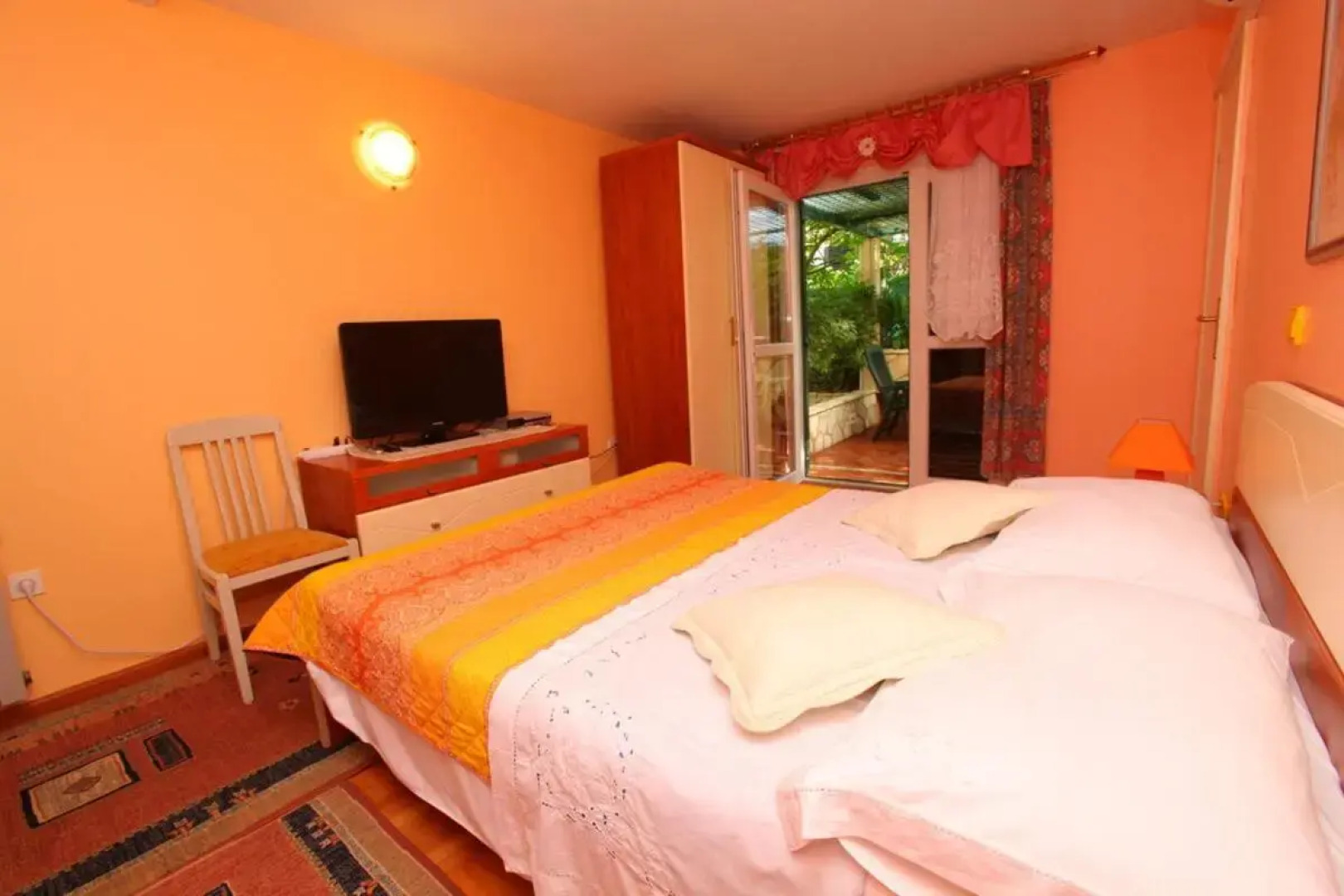 Apartments Jole - 70m from the sea