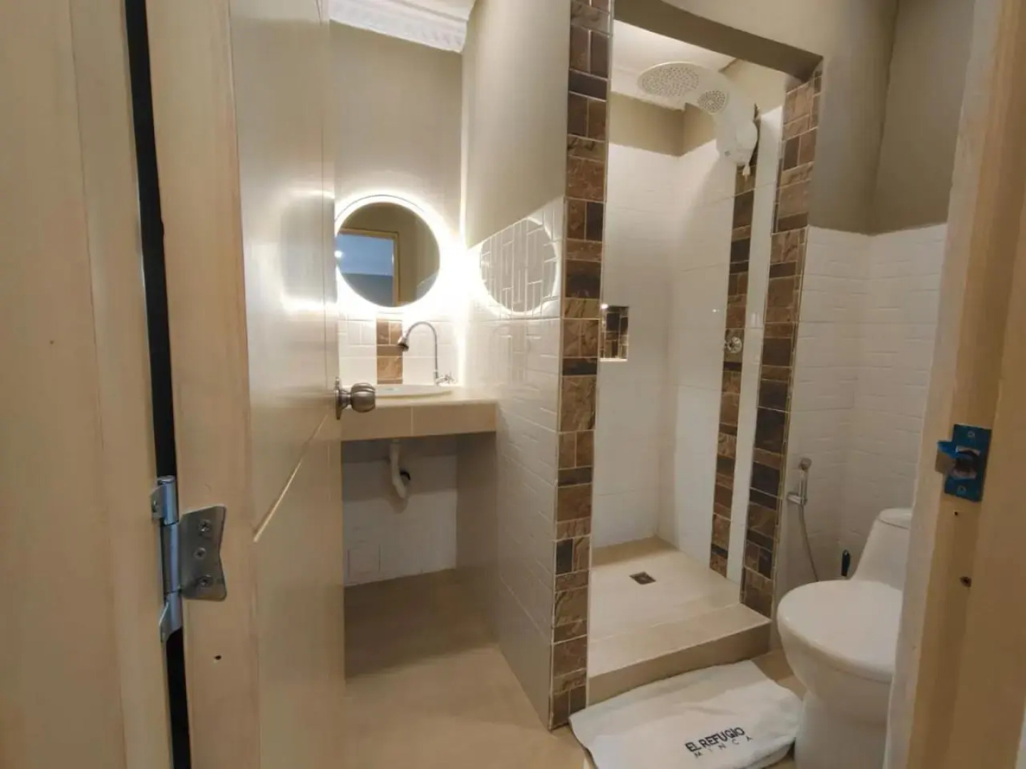 El Paraiso de Tuki B&B Cafe y Cacao Farm