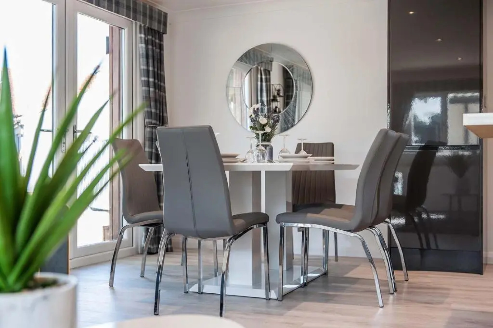 White Horse Holiday Park, Lincoln with Private Hot Tubs